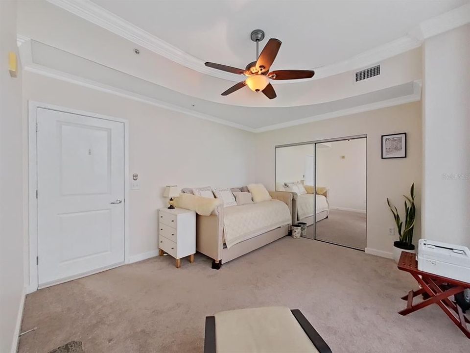 For Rent: $3,500 (2 beds, 2 baths, 1250 Square Feet)