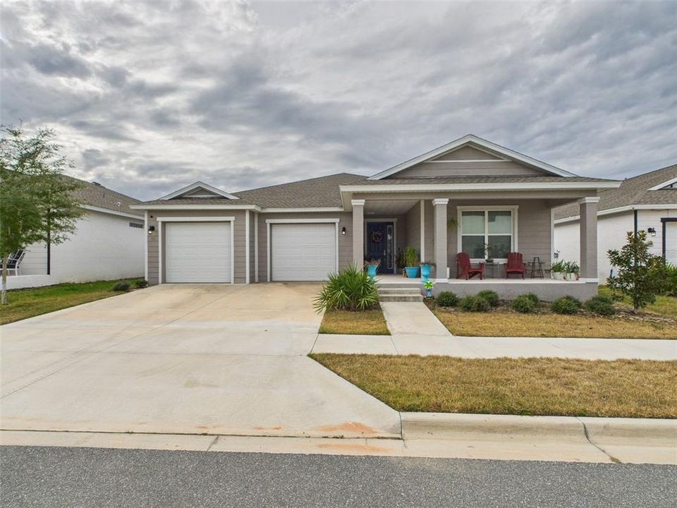 En Venta: $440,000 (3 camas, 2 baños, 2217 Pies cuadrados)