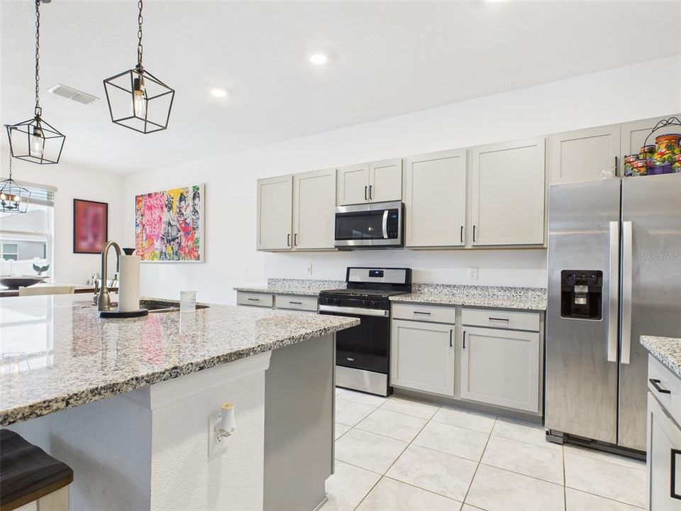 En Venta: $440,000 (3 camas, 2 baños, 2217 Pies cuadrados)