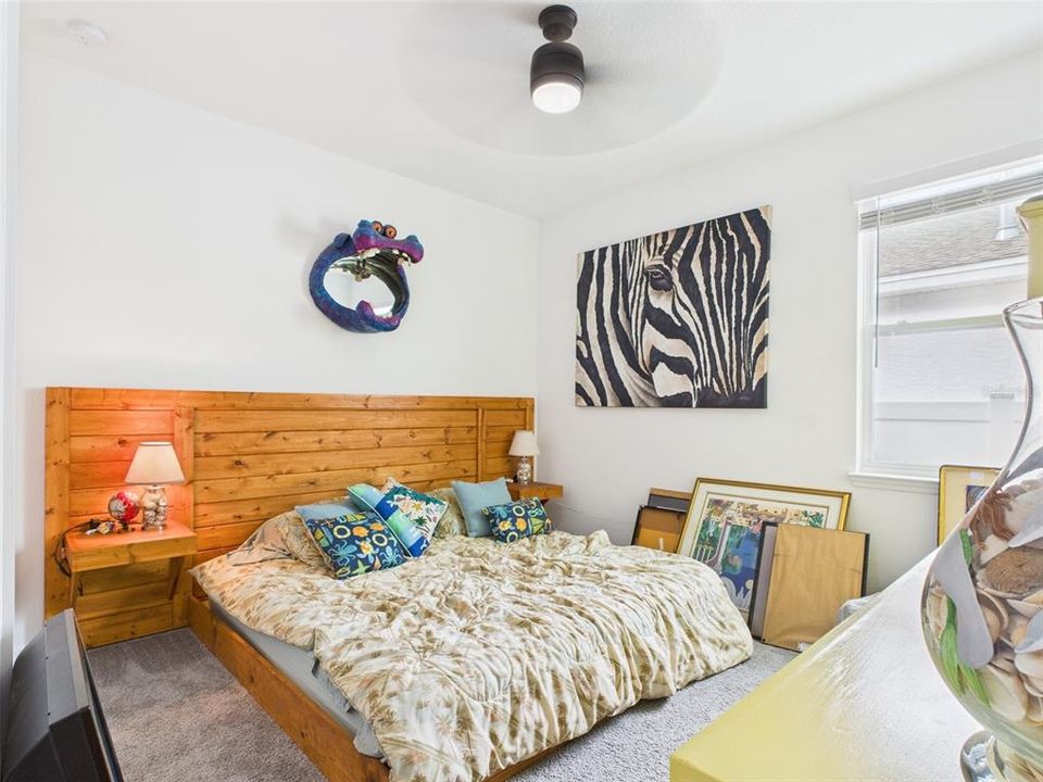 En Venta: $440,000 (3 camas, 2 baños, 2217 Pies cuadrados)