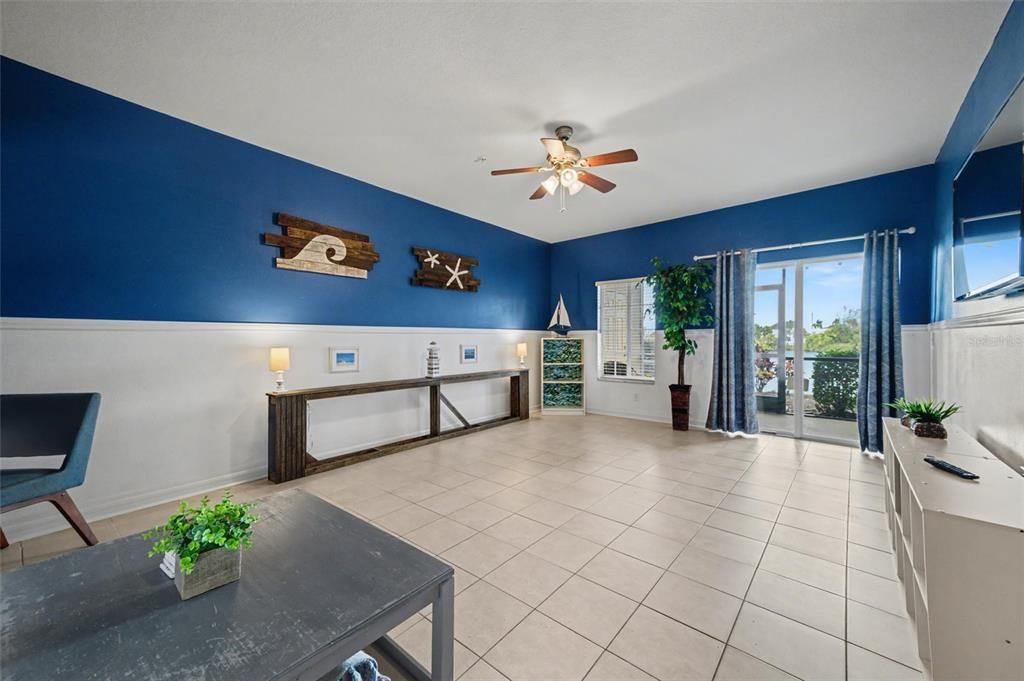 For Sale: $245,000 (2 beds, 2 baths, 1429 Square Feet)