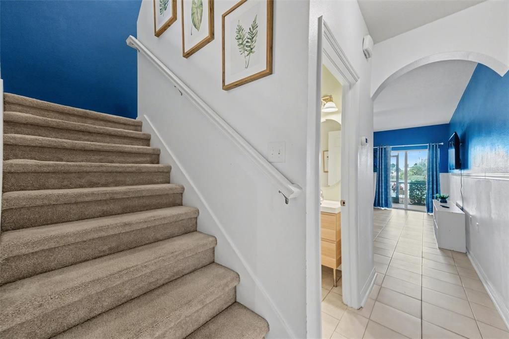 For Sale: $245,000 (2 beds, 2 baths, 1429 Square Feet)