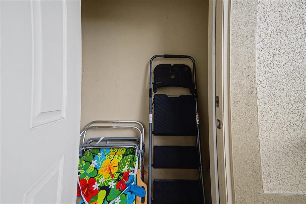 For Sale: $245,000 (2 beds, 2 baths, 1429 Square Feet)