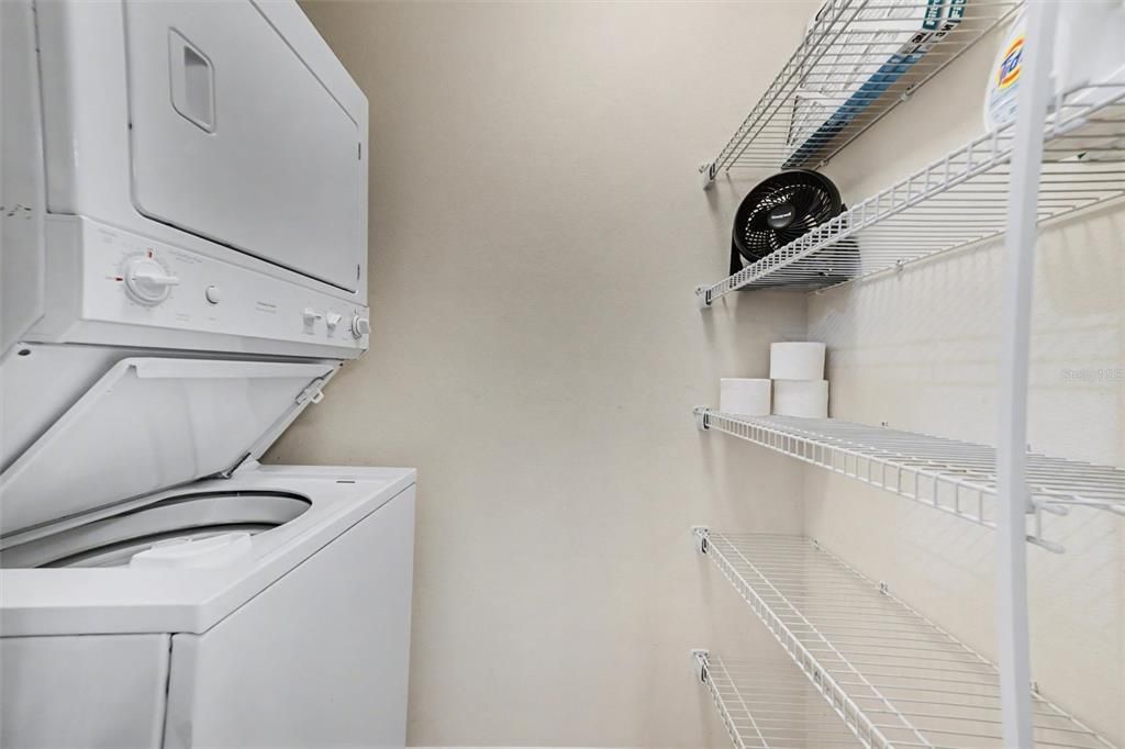 For Sale: $245,000 (2 beds, 2 baths, 1429 Square Feet)