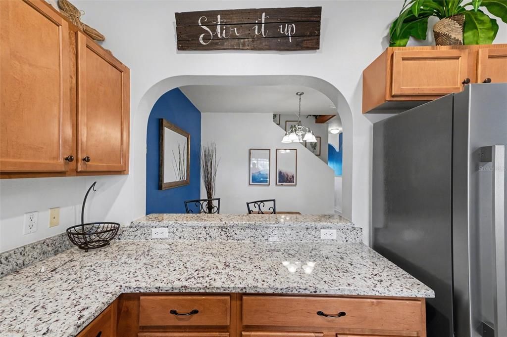 For Sale: $245,000 (2 beds, 2 baths, 1429 Square Feet)