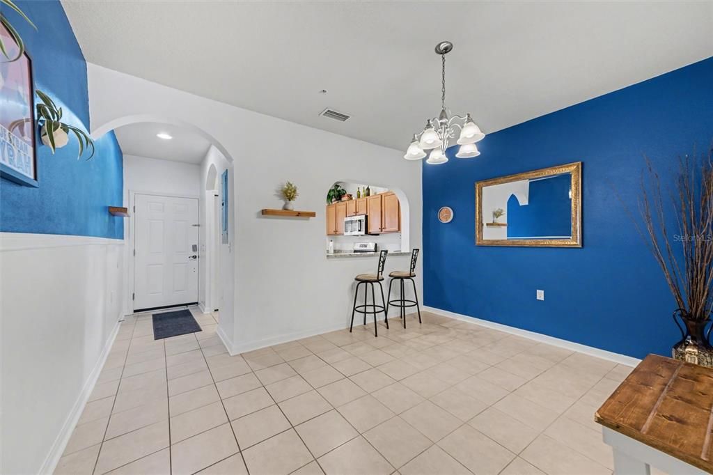 For Sale: $245,000 (2 beds, 2 baths, 1429 Square Feet)