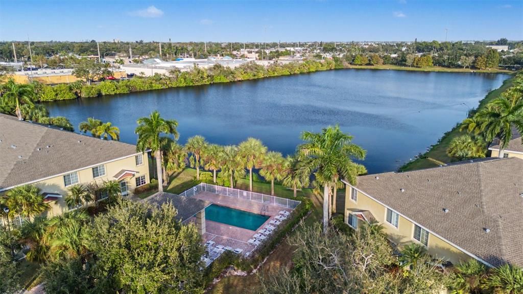 For Sale: $245,000 (2 beds, 2 baths, 1429 Square Feet)