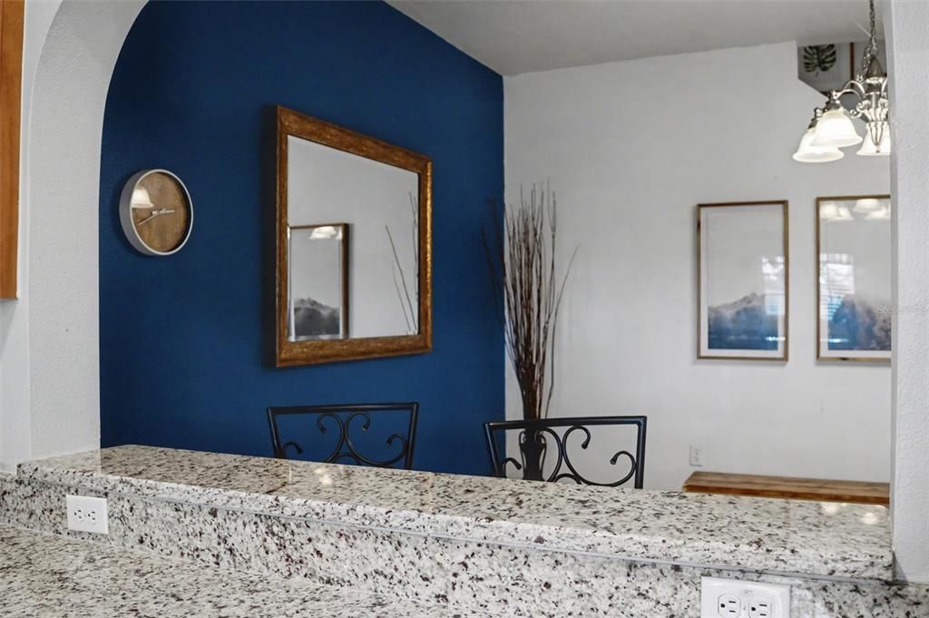 For Sale: $245,000 (2 beds, 2 baths, 1429 Square Feet)