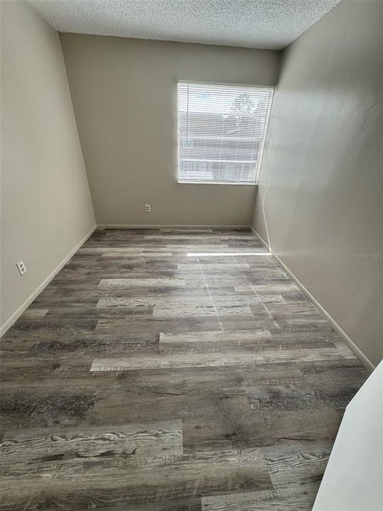 出租: $1,475 (3 贝兹, 1 浴室, 1388 平方英尺)