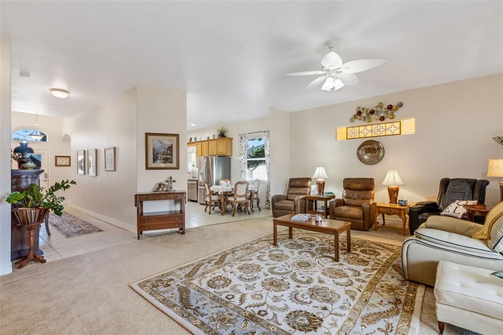 For Sale: $399,900 (3 beds, 2 baths, 2084 Square Feet)