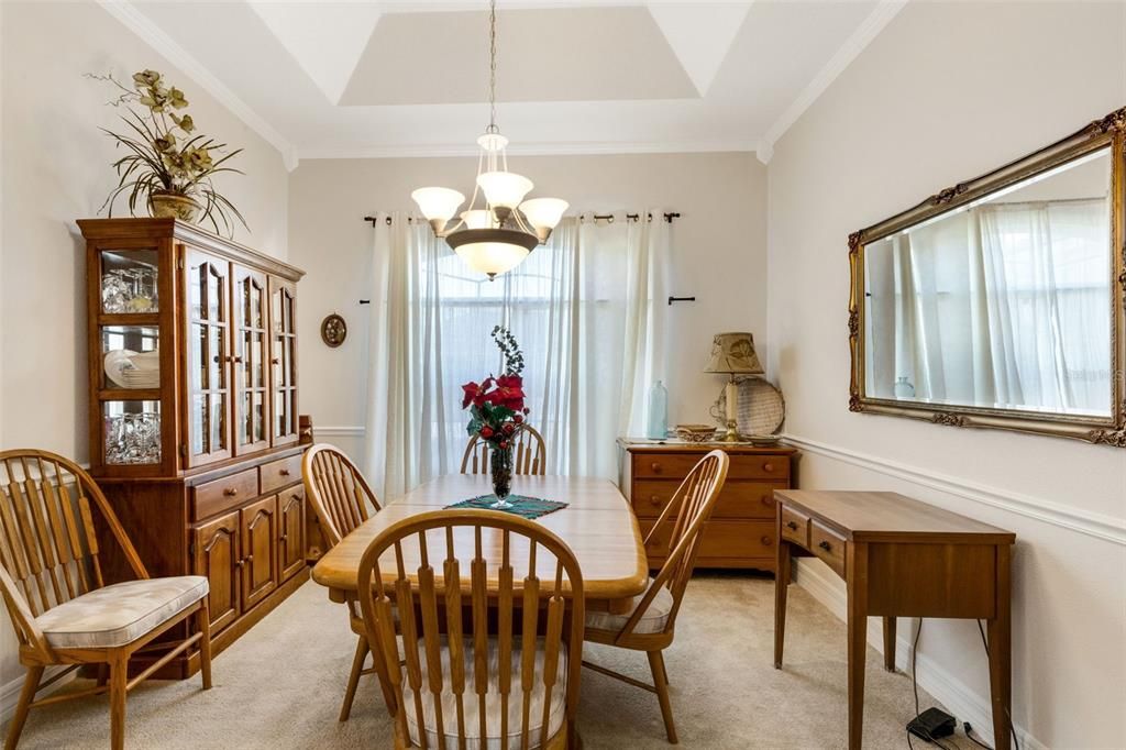 For Sale: $399,900 (3 beds, 2 baths, 2084 Square Feet)