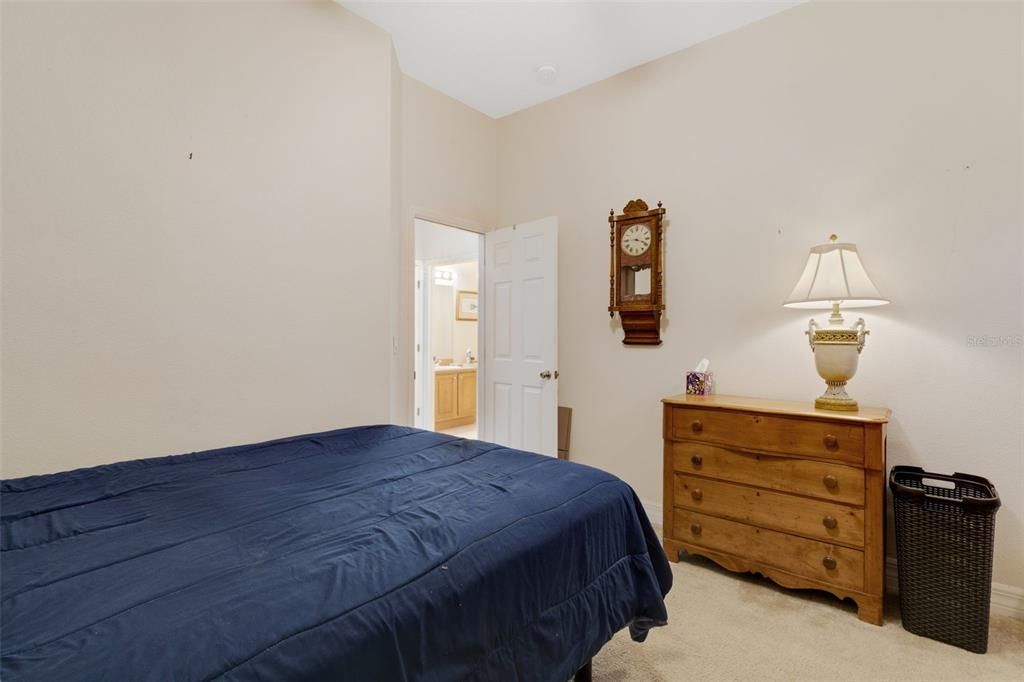 For Sale: $399,900 (3 beds, 2 baths, 2084 Square Feet)