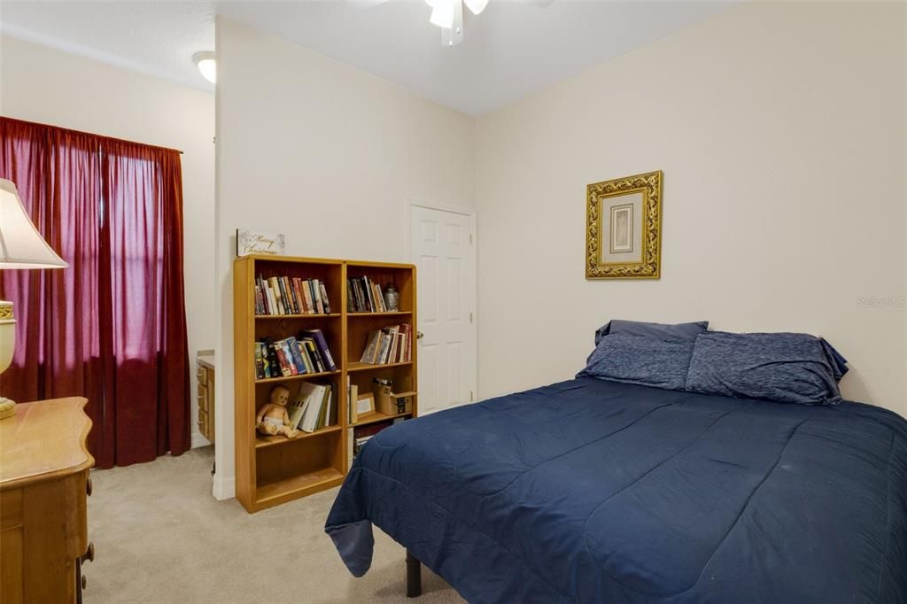 For Sale: $399,900 (3 beds, 2 baths, 2084 Square Feet)