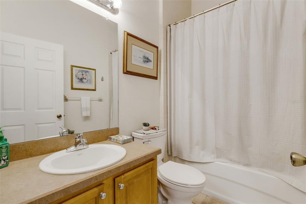 For Sale: $399,900 (3 beds, 2 baths, 2084 Square Feet)