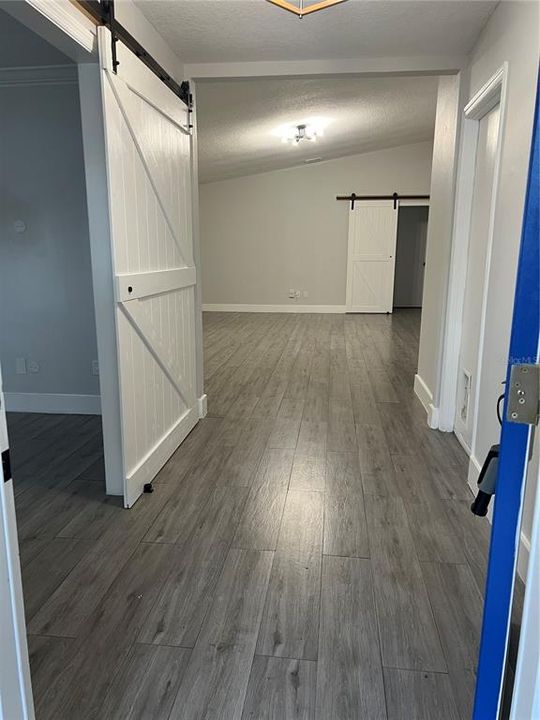 出租: $3,745 (5 贝兹, 2 浴室, 1927 平方英尺)