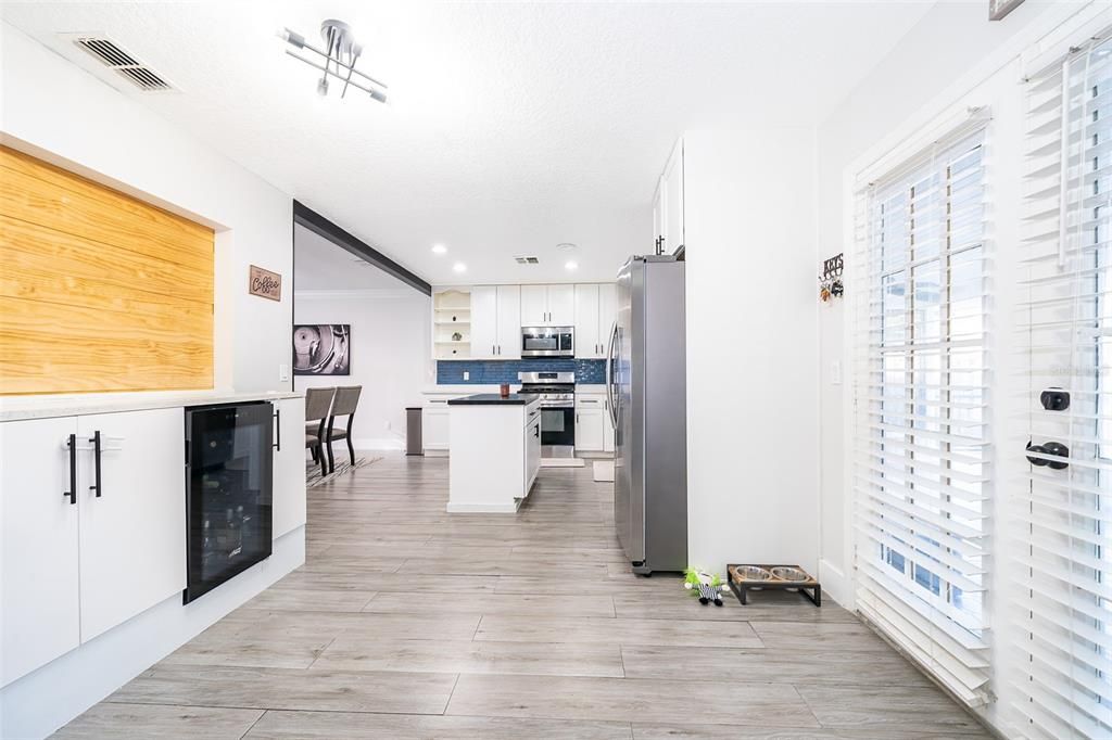 出租: $3,745 (5 贝兹, 2 浴室, 1927 平方英尺)