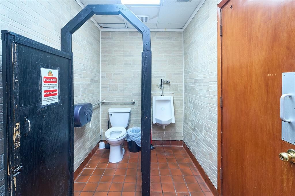 待售: $6,000,000 (0 贝兹, 0 浴室, 5240 平方英尺)