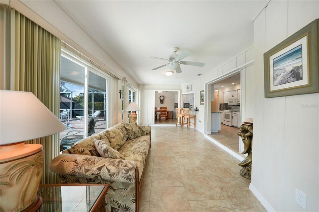 For Sale: $339,000 (2 beds, 2 baths, 1660 Square Feet)