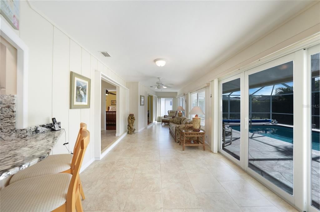 For Sale: $339,000 (2 beds, 2 baths, 1660 Square Feet)