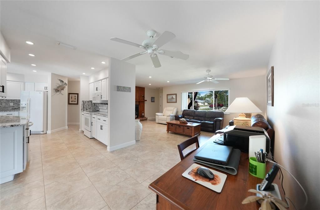 For Sale: $339,000 (2 beds, 2 baths, 1660 Square Feet)