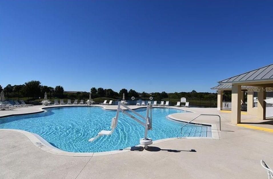 出租: $1,595 (3 贝兹, 2 浴室, 1151 平方英尺)