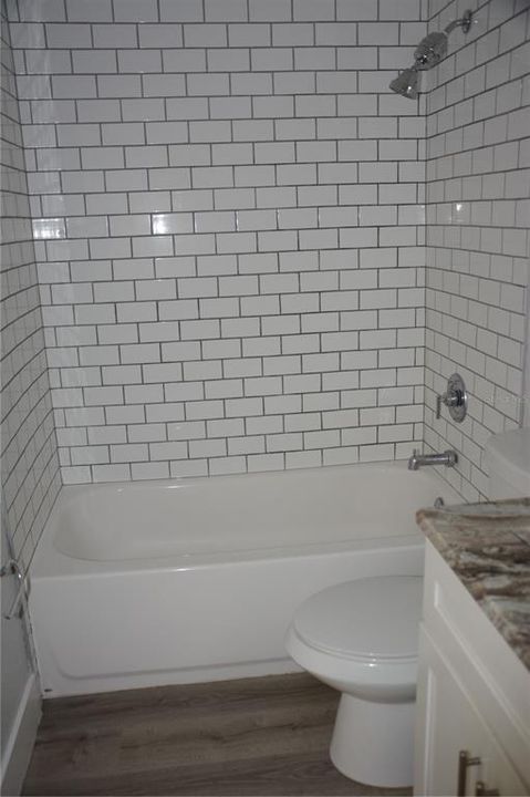 В аренду: $2,350 (3 спален, 2 ванн, 896 Квадратных фут)