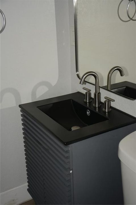 В аренду: $2,350 (3 спален, 2 ванн, 896 Квадратных фут)