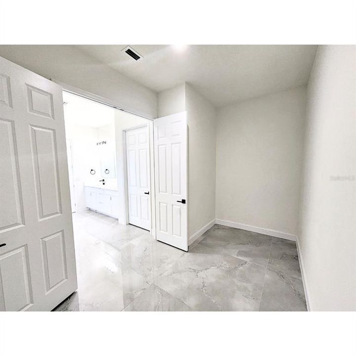 For Sale: $549,000 (4 beds, 3 baths, 2751 Square Feet)