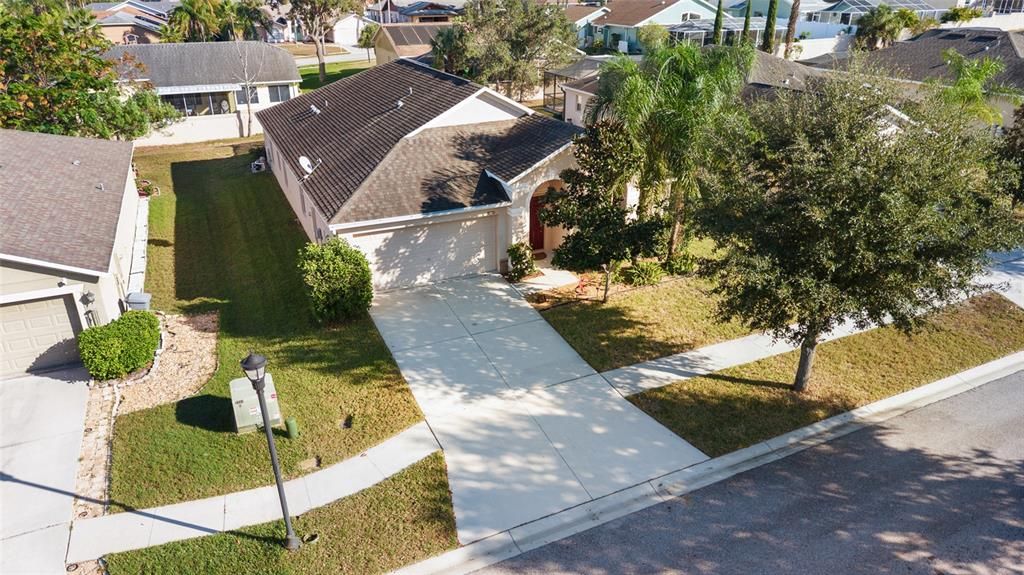 待售: $330,000 (3 贝兹, 2 浴室, 2053 平方英尺)