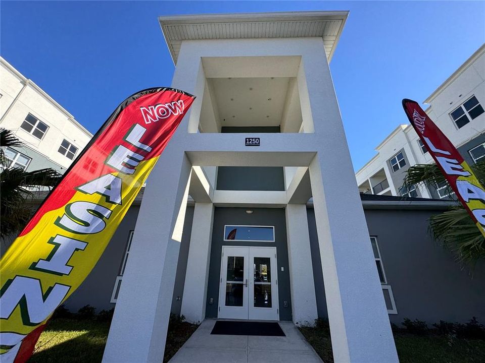 На продажу: $420,000 (3 спален, 2 ванн, 1687 Квадратных фут)