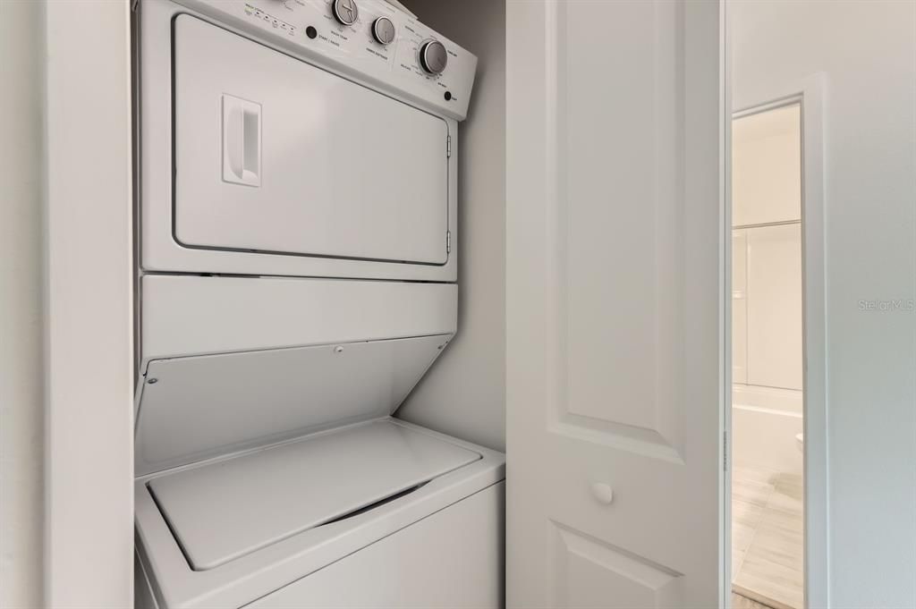 На продажу: $420,000 (3 спален, 2 ванн, 1687 Квадратных фут)