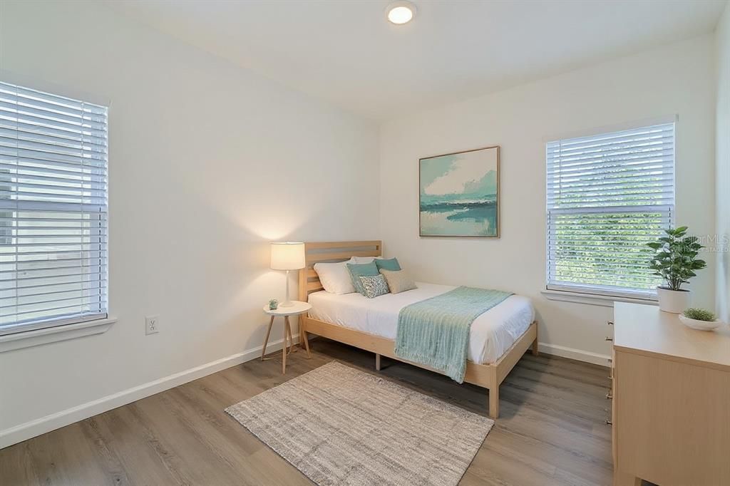 На продажу: $420,000 (3 спален, 2 ванн, 1687 Квадратных фут)