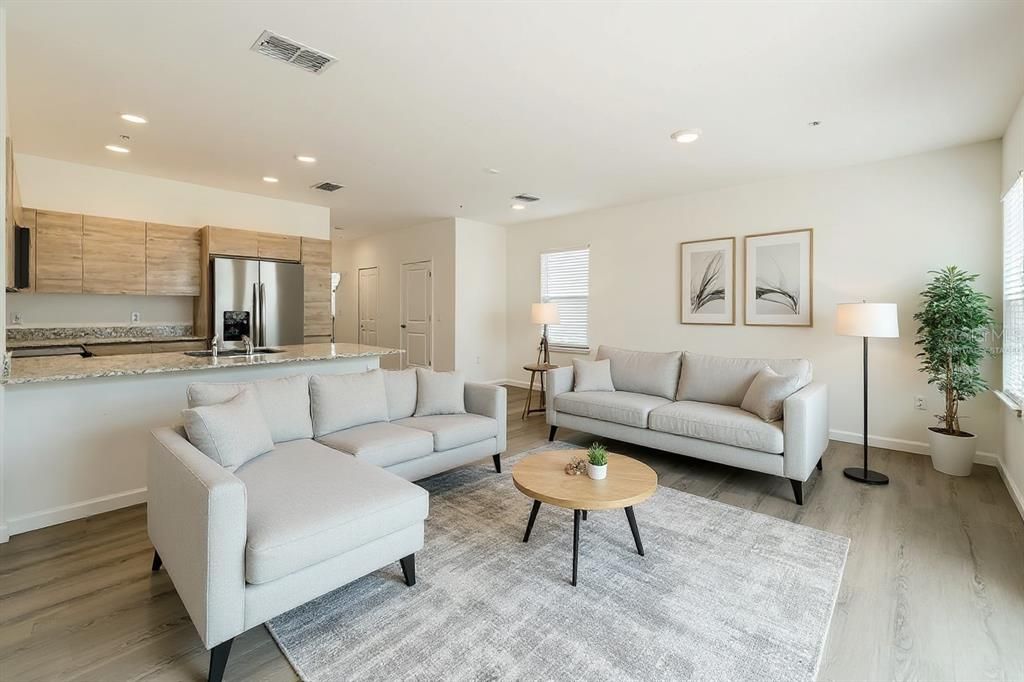 На продажу: $420,000 (3 спален, 2 ванн, 1687 Квадратных фут)