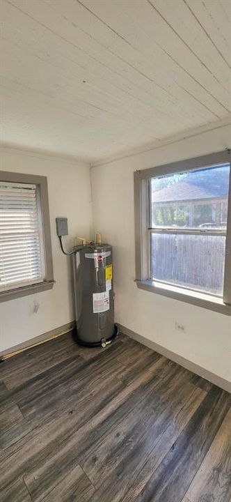 В аренду: $1,495 (2 спален, 1 ванн, 854 Квадратных фут)