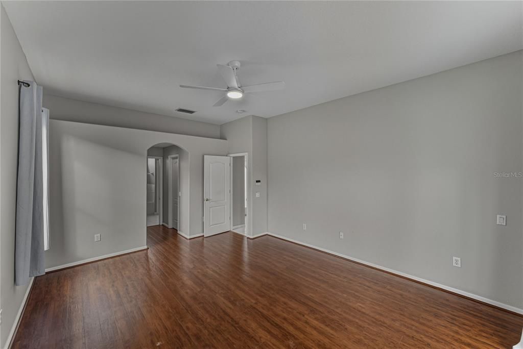 For Sale: $450,000 (4 beds, 3 baths, 2238 Square Feet)