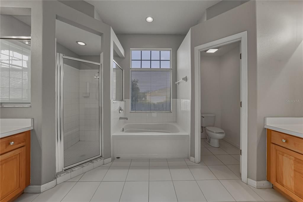 For Sale: $450,000 (4 beds, 3 baths, 2238 Square Feet)