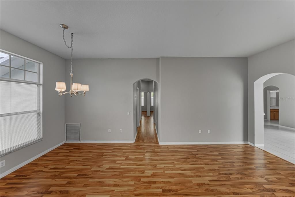 For Sale: $450,000 (4 beds, 3 baths, 2238 Square Feet)