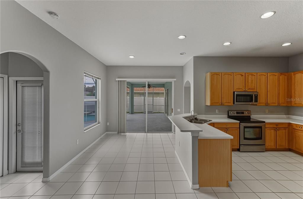 For Sale: $450,000 (4 beds, 3 baths, 2238 Square Feet)