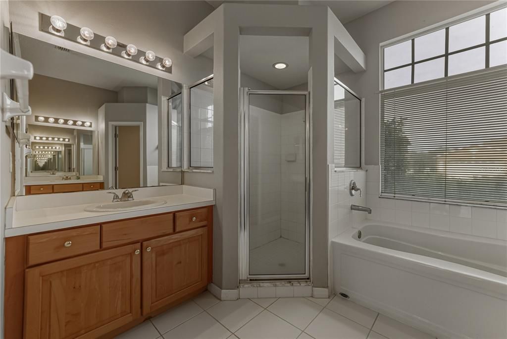 For Sale: $450,000 (4 beds, 3 baths, 2238 Square Feet)