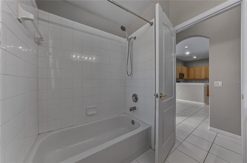 For Sale: $450,000 (4 beds, 3 baths, 2238 Square Feet)