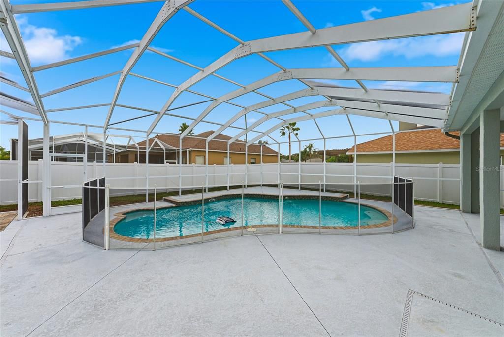 For Sale: $450,000 (4 beds, 3 baths, 2238 Square Feet)