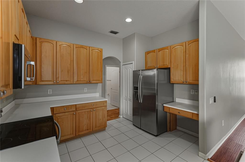 For Sale: $450,000 (4 beds, 3 baths, 2238 Square Feet)