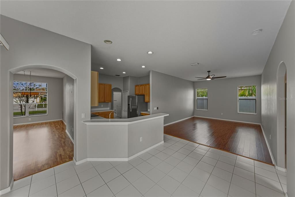 For Sale: $450,000 (4 beds, 3 baths, 2238 Square Feet)