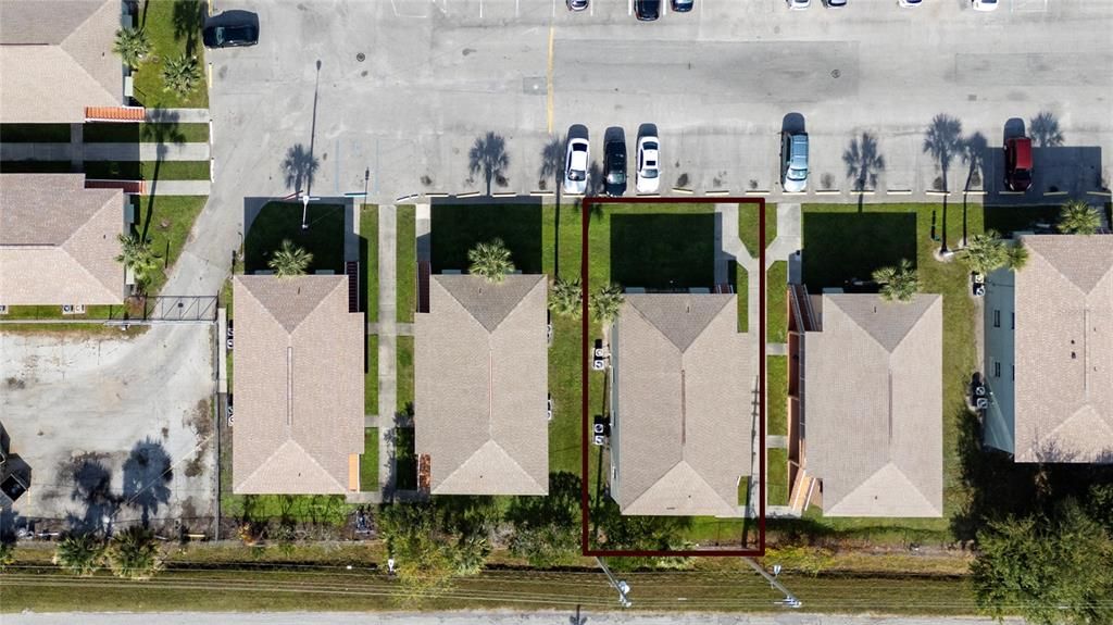 На продажу: $140,000 (2 спален, 1 ванн, 784 Квадратных фут)