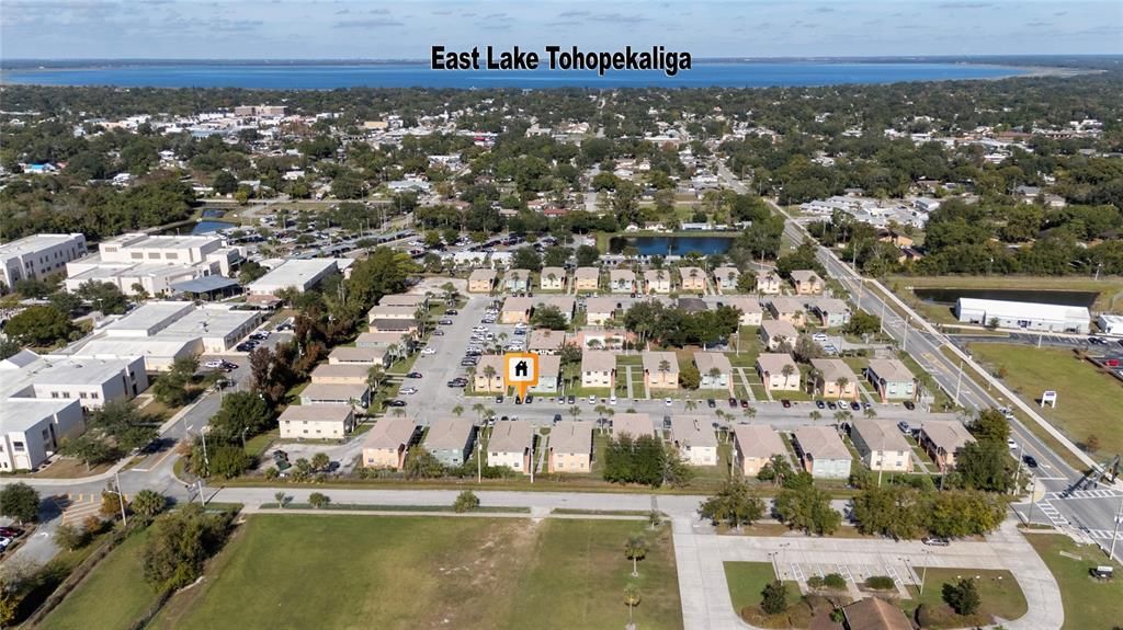 На продажу: $140,000 (2 спален, 1 ванн, 784 Квадратных фут)