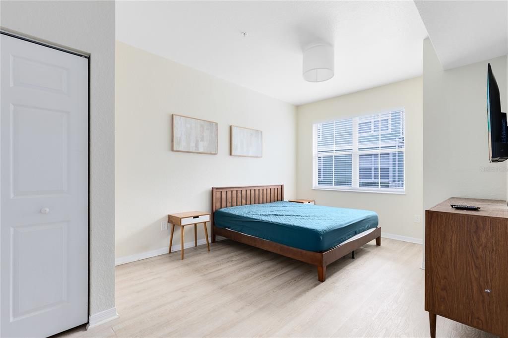 En Venta: $247,000 (3 camas, 2 baños, 1296 Pies cuadrados)