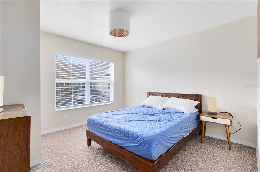 En Venta: $247,000 (3 camas, 2 baños, 1296 Pies cuadrados)