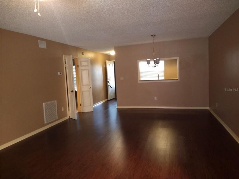 For Rent: $1,950 (2 beds, 2 baths, 1040 Square Feet)