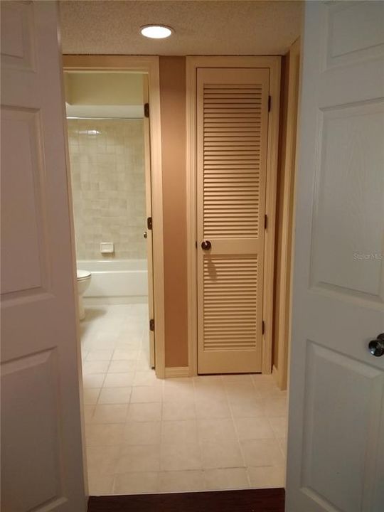 For Rent: $1,950 (2 beds, 2 baths, 1040 Square Feet)