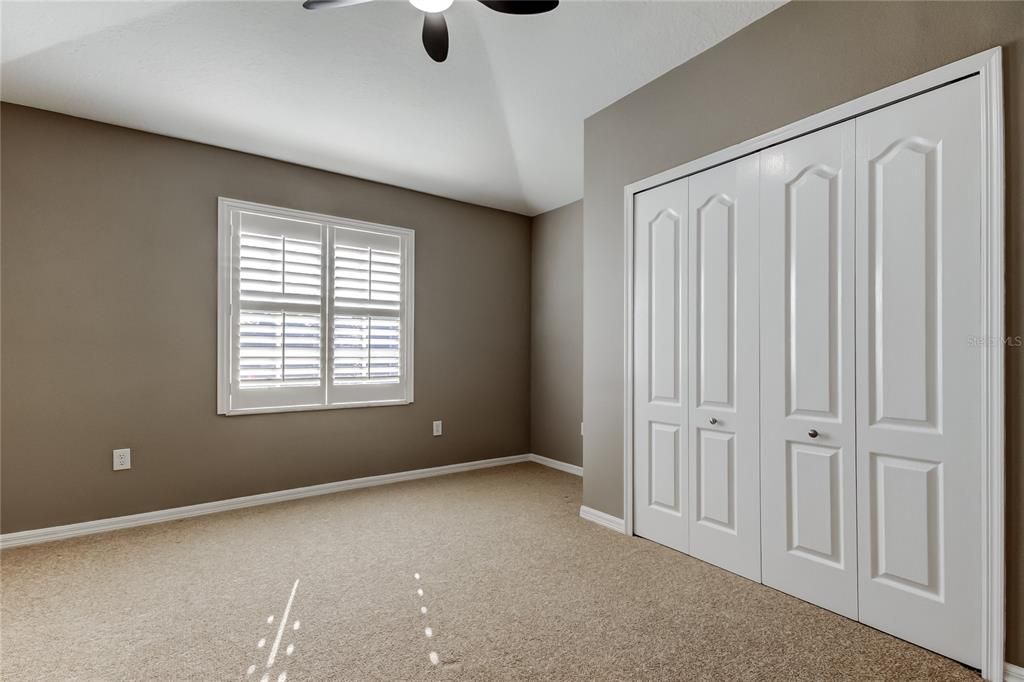 出租: $3,500 (3 贝兹, 2 浴室, 1989 平方英尺)